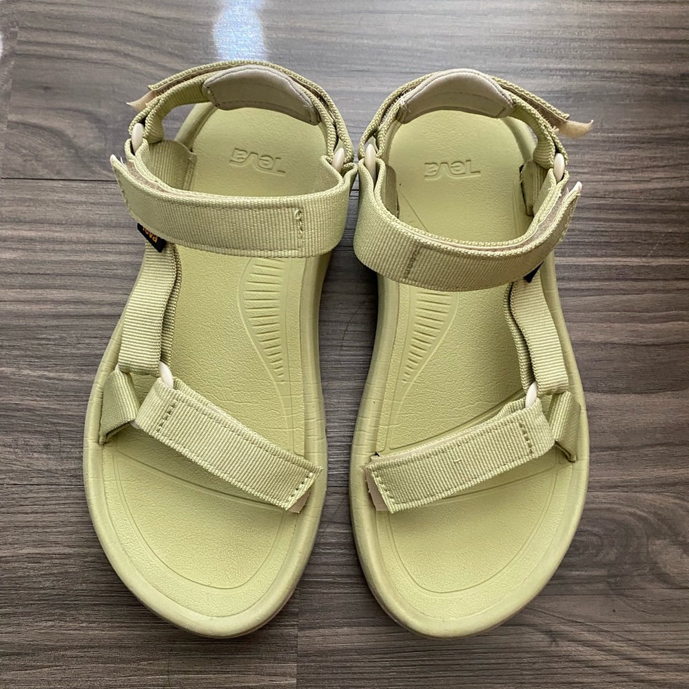 Teva Hurricane XLT2 sandals, sage green, size 7